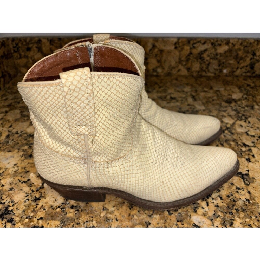 Redneck Riviera Faux Reptile Skin Western Boots Sz 9